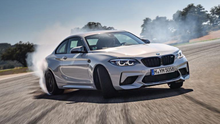 Caída abrupta de BMW en la Bolsa española tras recortar proyecciones por Continental