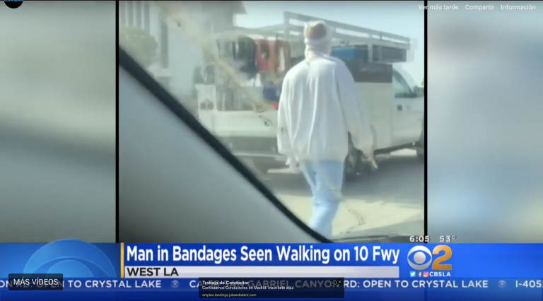 Confunden a un esquizofrénico, cuchillo en mano, con un hombre disfrazado para Halloween