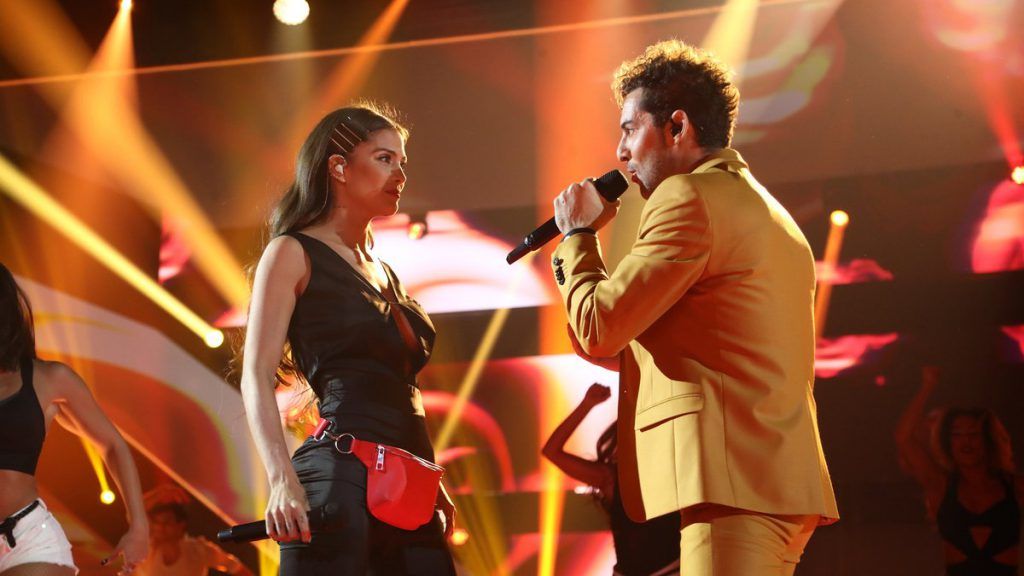 Lo que no se vio en la gala de 'OT': tiran un sujetador a dos concursantes 1 David Bisbal y Greeicy