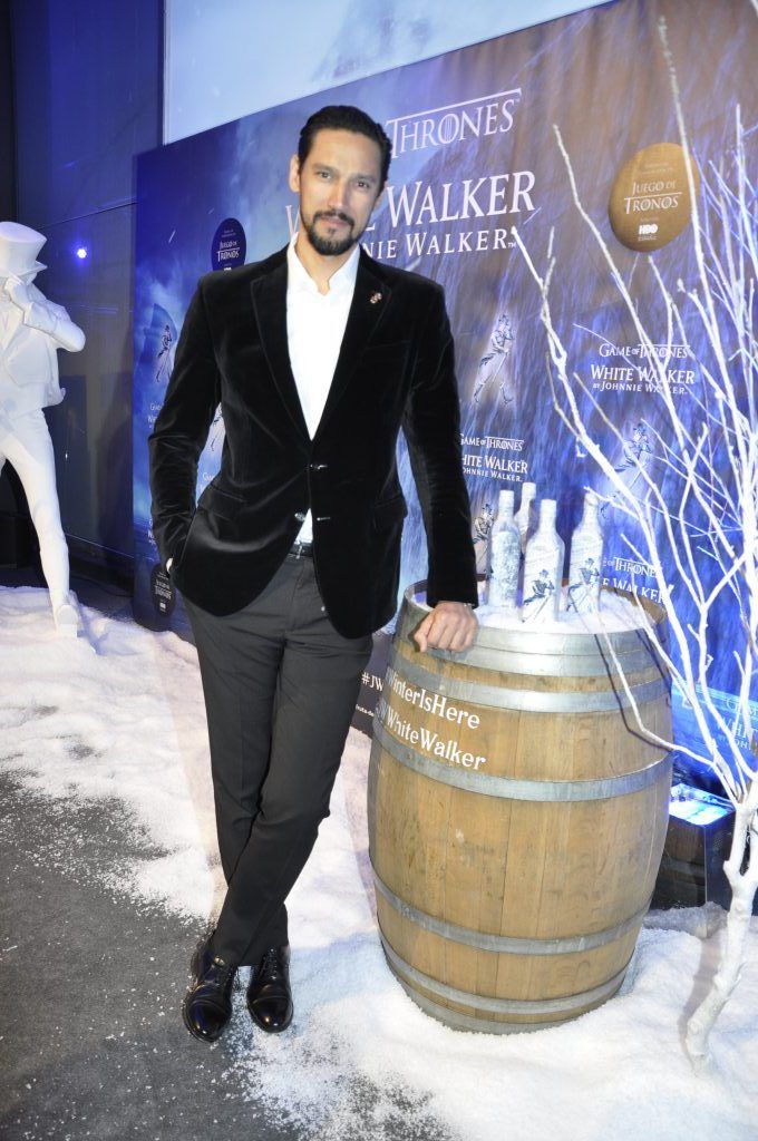 Asistimos a la fiesta de 'Juego de Tronos' en el ABC de Serrano de Madrid 14 Stany Coppet e1543507195615