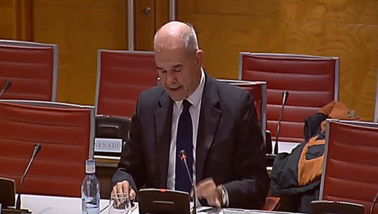 Chaves reta al PP a aportar “dato, indicio o prueba” que le impliquen en la presunta financiación ilegal del PSOE