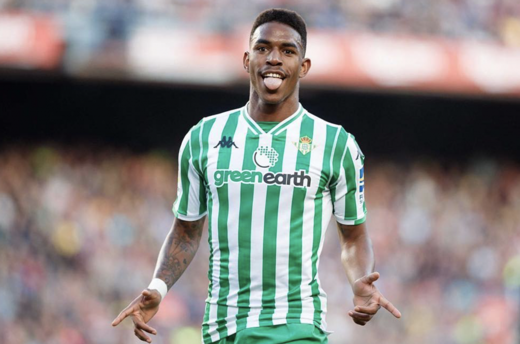 Junior Firpo fue canterano del Real Betis Fuente: Instagram Junior Firpo