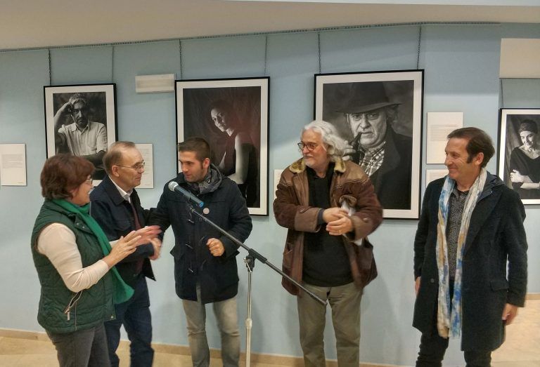 La Exposición que conjuga Fotografía y Literatura gallega actual finaliza su itinerancia en Ponteareas