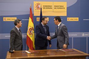 Pablo Rodríguez Firma convenio carreteras 2