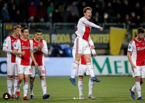 El Barça vuela a Ámsterdam para cerrar su nuevo fichaje 1 De Jong