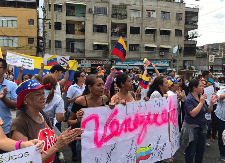 España destina tres millones de euros a la atención sanitaria a españoles en Venezuela