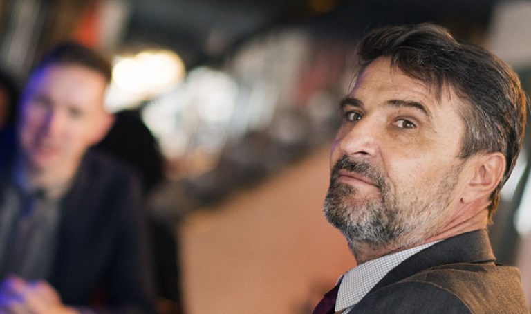 Cómo cuidarse la barba cuando crece mucho