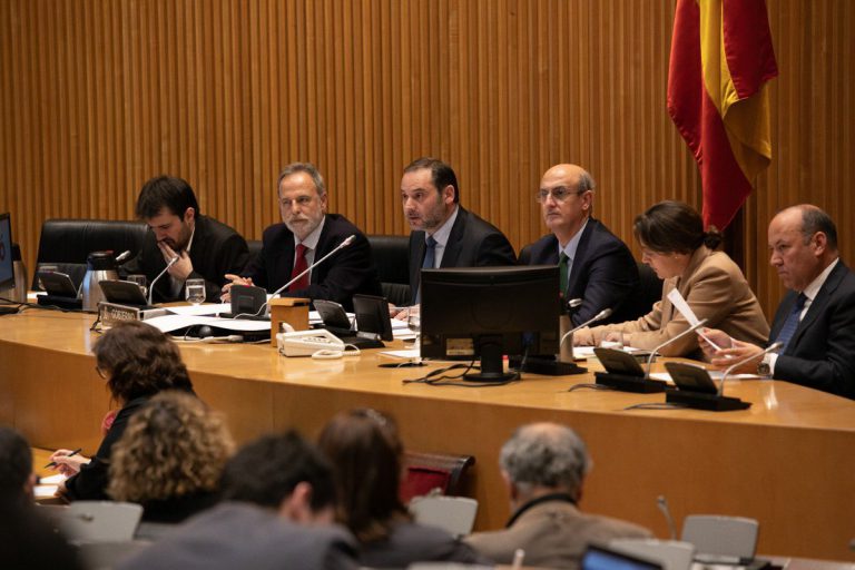 Ábalos: “No me extraña nada la situación que vive Madrid”, porque “ya se nos dijo” que no iban a regular las VTC