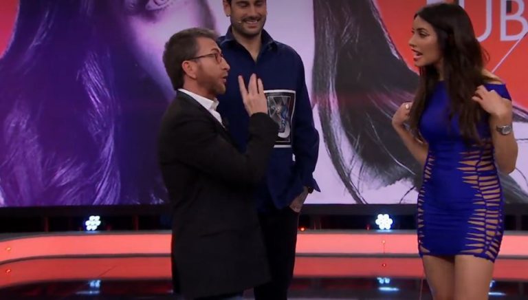 Pilar Rubio presenta en 'El Hormiguero' un nuevo tipo de tanga nunca antes visto