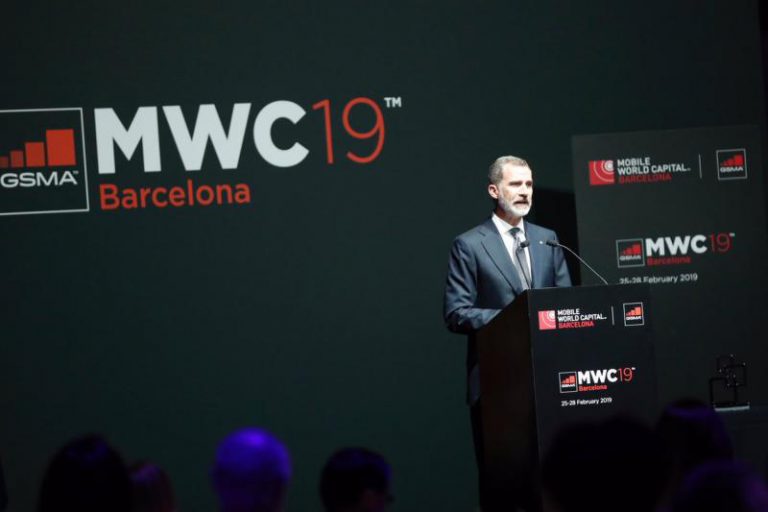 El Rey ensalza a España ante Torra como 