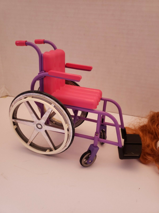 Los nuevos modelos de Barbie: en silla de ruedas y con pierna protésica 2 silla ruedas