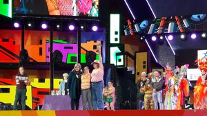 GANADORES PRIMER PREMIO CON LA CONCEJALA DE FIESTAS DE LAS PALMAS