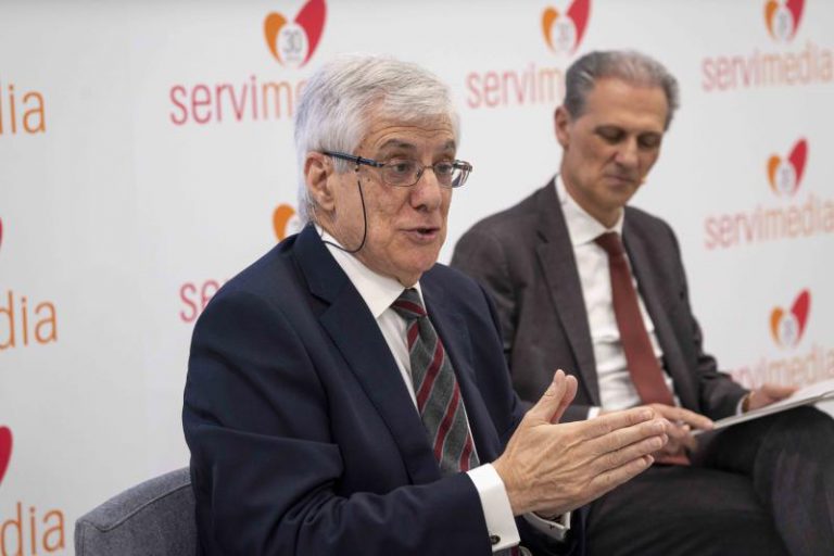 López Burniol ('la Caixa'): “Cataluña no tiene dimensión para una independencia unilateral, pero le sobra para desestabilizar a toda España”