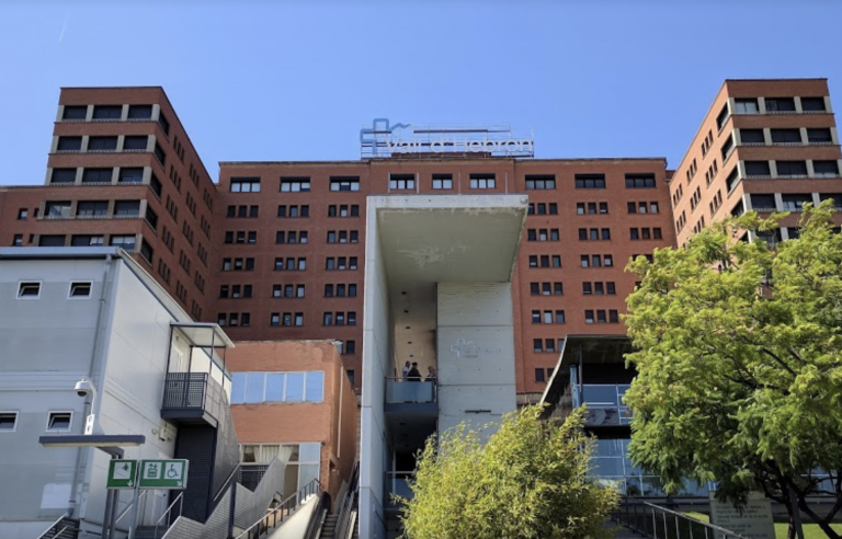 Mueren dos bebés prematuros por una bacteria y aíslan a otros tres en un hospital de Barcelona