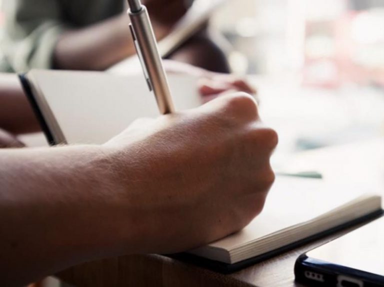 Un estudio reclama como “urgente” una convergencia de las políticas para reducir la “brecha” educativa entre autonomías