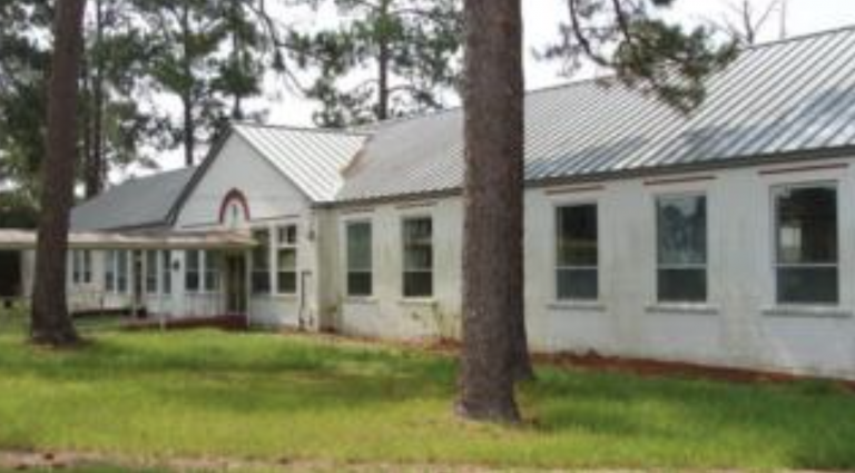 El 'reformatorio del terror' donde se han encontrado decenas de cuerpos de niños enterrados