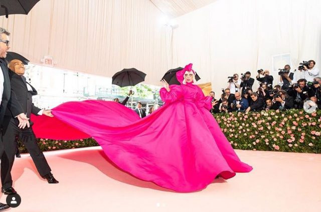 Los modelitos más impactantes de la alfombra roja de la gala MET 21 lady gaga met