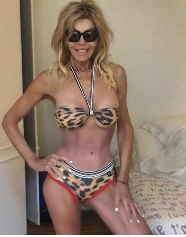 Críticas por el exceso de photoshop de Bibiana Fernández en su última foto en bikini 1 23851B13 6D67 41BE 96D2 9E74CA87E8C5