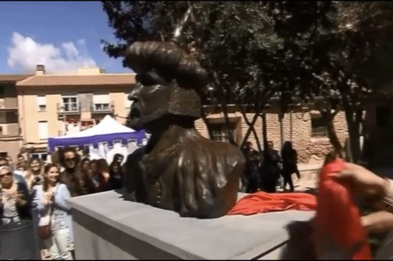 Vox retira el busto del califa cordobés Abderramán III en un pueblo de Zaragoza