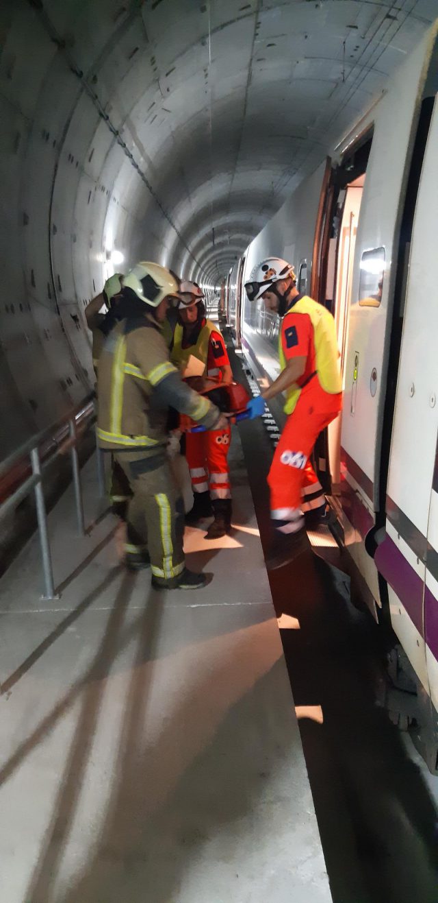 Evacuación herido túnel Quejigares