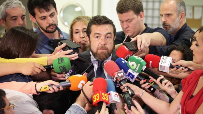 Ciudadanos abre la puerta a negociar con Vox: 