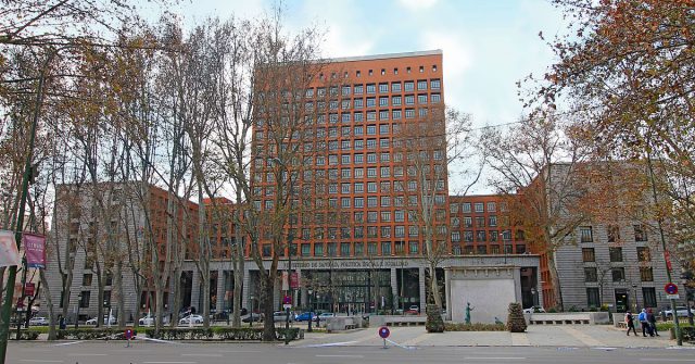 El Ministerio de Sanidad promueve acciones para progresar en el abordaje del Alzheimer