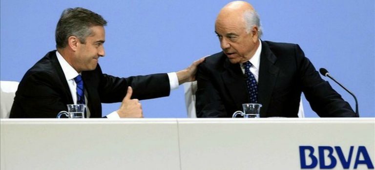 Calviño advierte al BBVA de la necesidad de aclarar cuanto antes el 'caso Villarejo'