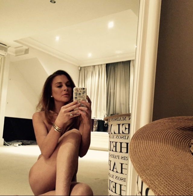 Lindsay Lohan festeja su cumpleaños con un desnudo integral 1 Captura de pantalla 2019 07 03 a las 14.20.51 e1562158846861