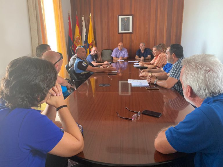 Telde e Ingenio se emplazan a seguir trabajando de manera conjunta en la defensa del sector del taxi