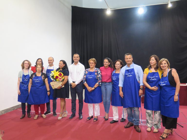 La Universidad Popular ‘Ciudad de Guía' clausuró el Curso 2018/2019 con la entrega de diplomas y una exposición  de los trabajos realizados a lo largo del año