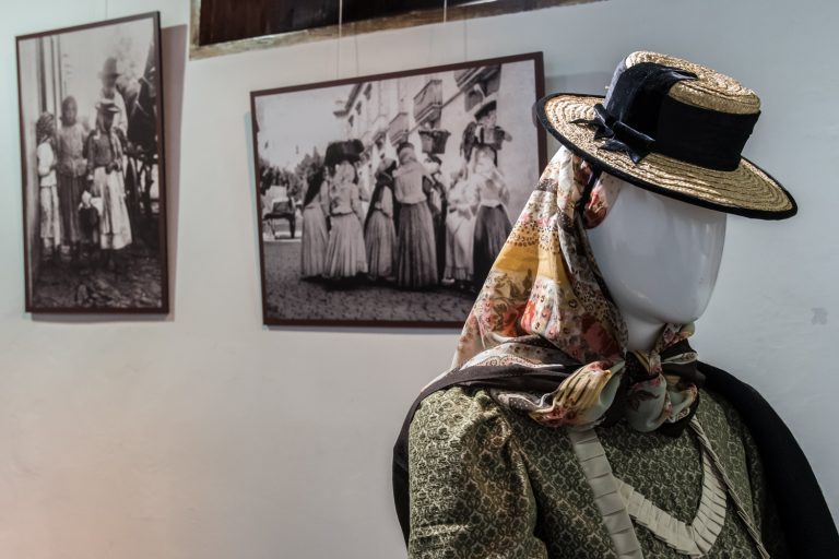  La exposición ‘El vestir popular en Tenerife’ permanece abierta en la Casa de los Capitanes hasta el 31 de julio