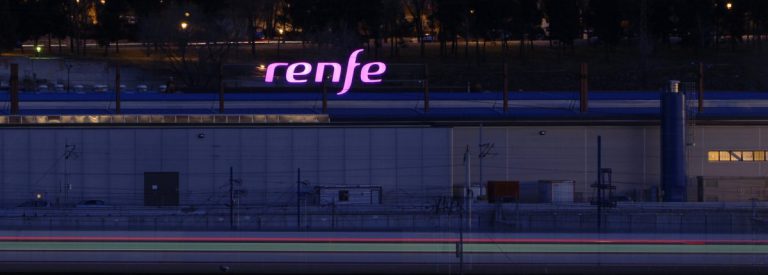 Fomento fija servicios mínimos del 65% y 78% en Renfe para los paros convocados por CGT