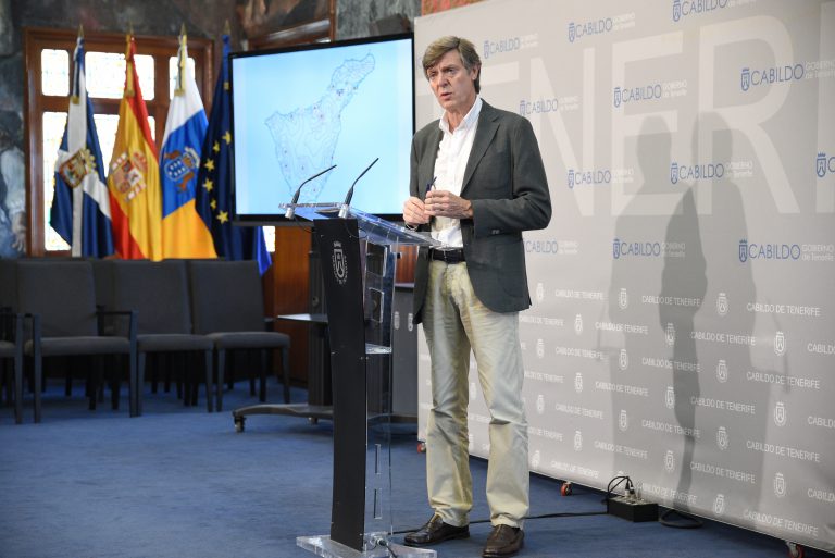 El Cabildo subvenciona la instalación de 11  puntos de recarga para vehículos eléctricos