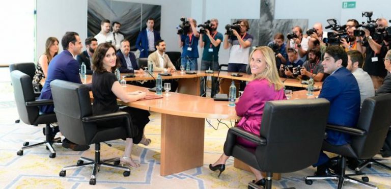 El pleno de investidura de la Comunidad de Madrid se celebrará los próximos 13 y 14 de agosto