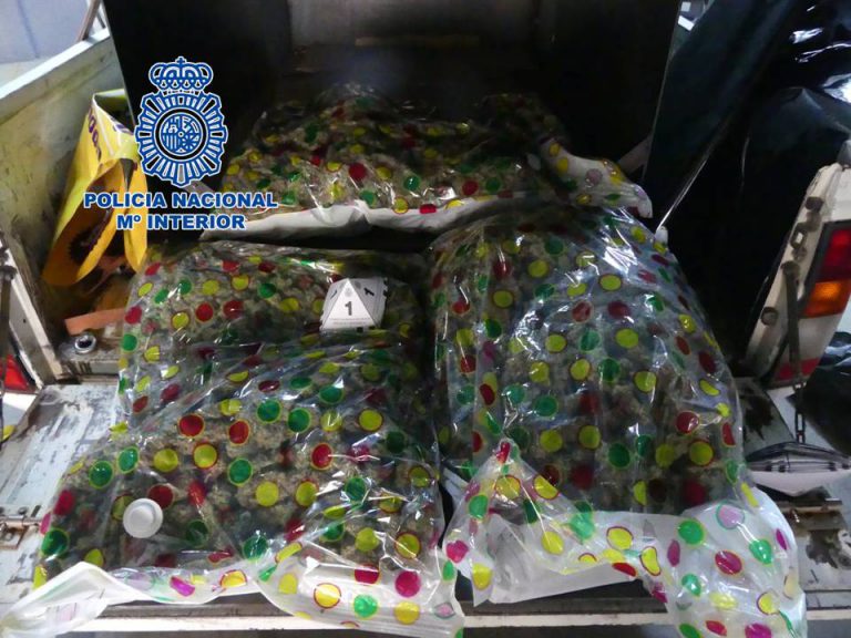 Cazado con 50 kilos de 'maría' dentro de una supuesta máquina de desatranque de tuberías