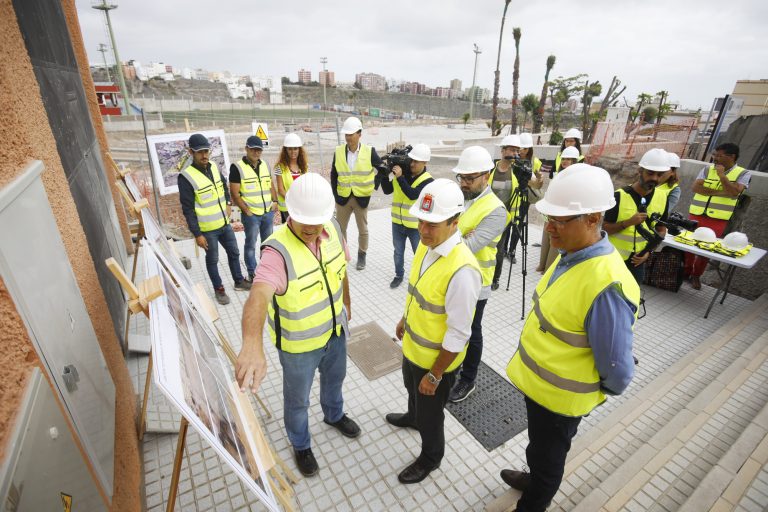 El Ayuntamiento finalizará en otoño la construcción del nuevo parque deportivo y de ocio de Lomo Blanco