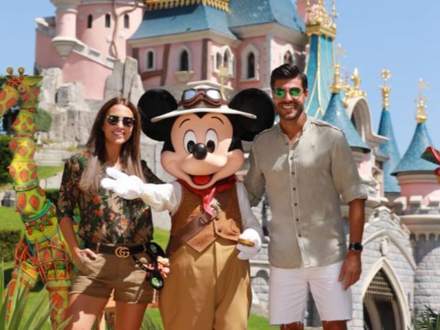 Galería: Paula Echevarría y Miguel Torres, disfrutan como niños en la escapada romántica a Disneyland París 5 paula echevarria 2