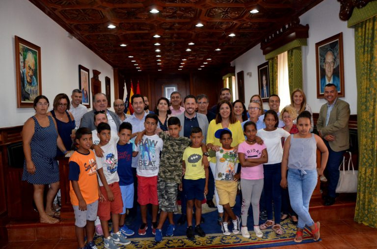 Telde acoge a doce menores saharauis durante dos meses a través del programa Vacaciones en Paz