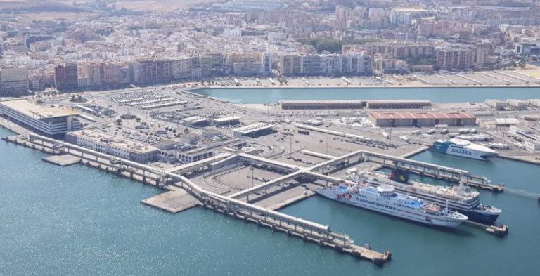 Casi millón y medio de personas han atravesado ya el Estrecho este verano