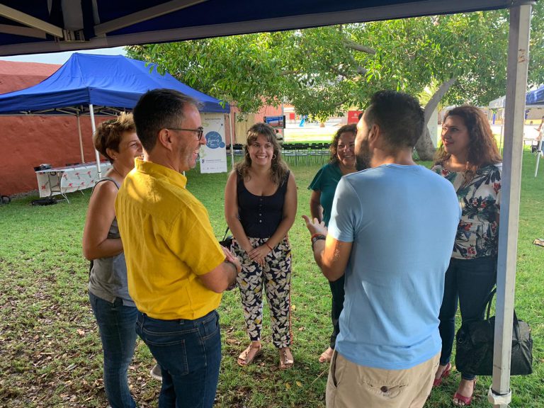 Los vecinos y vecinas de Las Moraditas, El Rosarito y Tíncer se dan cita en la Escuela Abierta de Verano de Taco