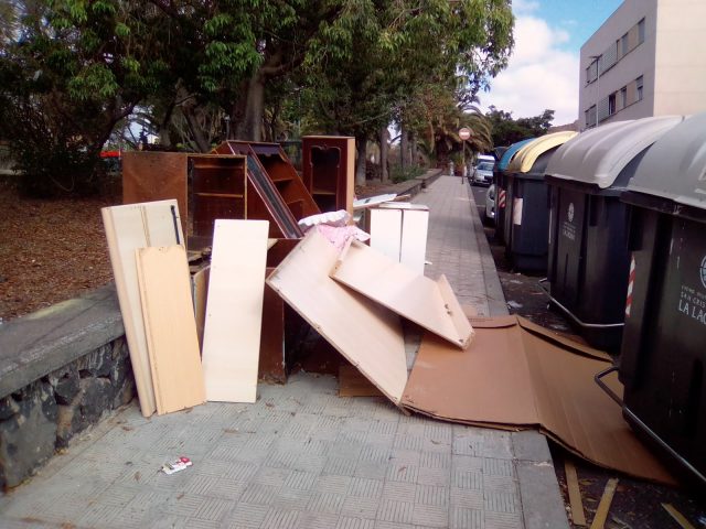 Enseres vía pública 3