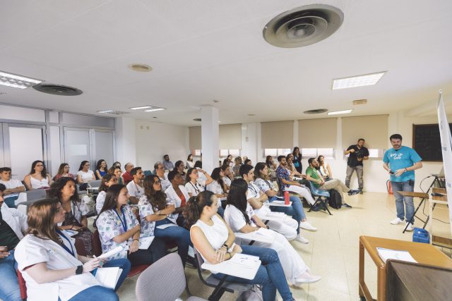 Momento de la presentación de las gafas de realidad virtual