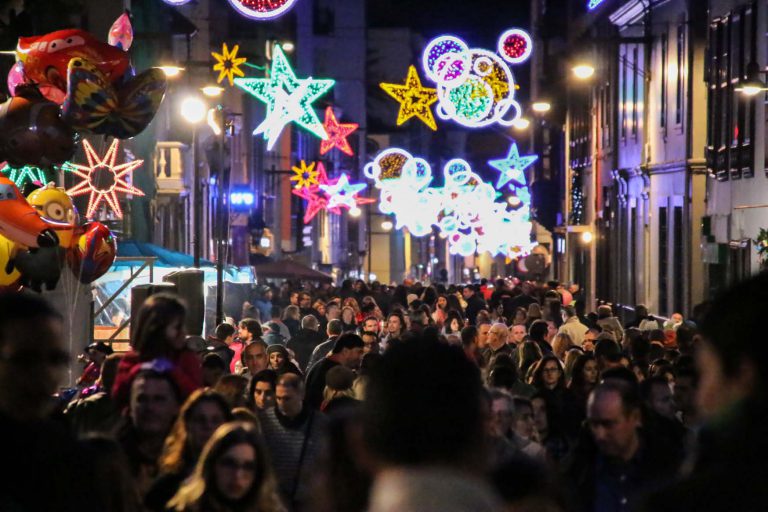 El Ayuntamiento concede más de un centenar de permisos para ampliar horario y realizar fiestas de Navidad y Fin de Año