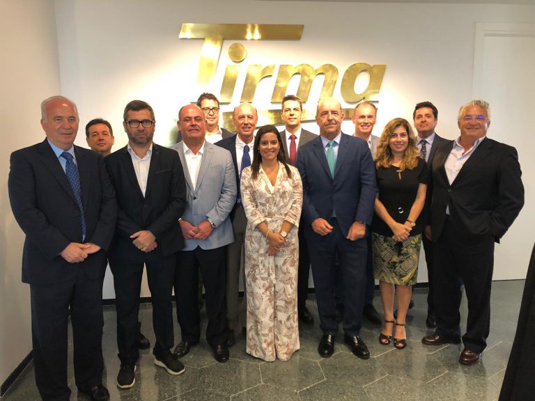 Yaiza Castilla reitera su compromiso para posicionar al sector industrial de Canarias como “eje prioritario” del Gobierno