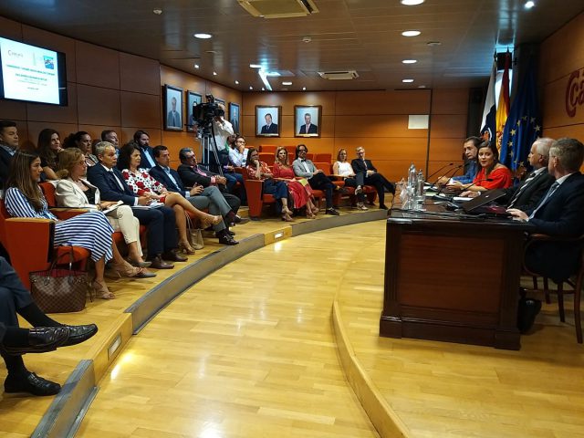 gobierno y OMT Consejería de Turismo Industria y Comercio 2