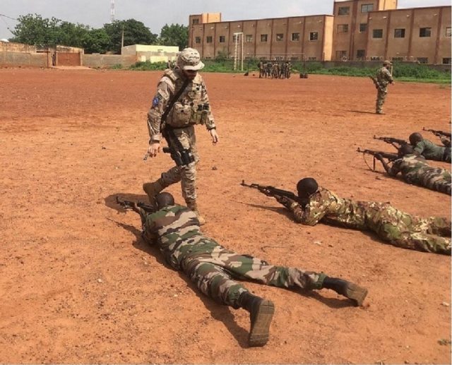 instruccion tiro Mali