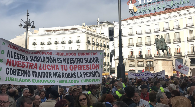 Miles de personas piden unas pensiones “dignas” y apelan a Sánchez para que derogue la reforma laboral