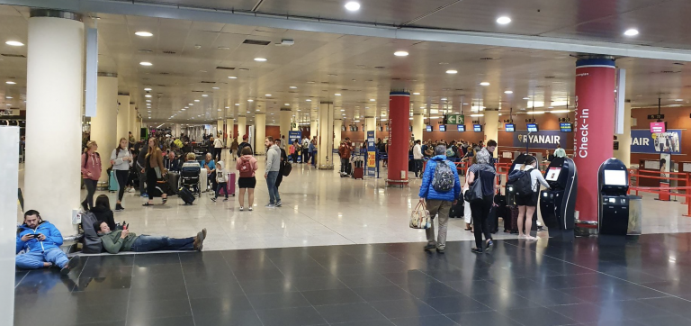 Normalidad en el aeropuerto de El Prat