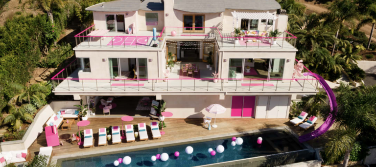Así es la réplica real de la 'Barbie Malibú' que se alquila en AirBnB