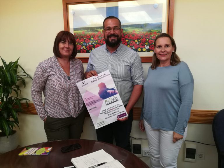 Jonay López agradece a la asociación ‘A ti, mujer’ que se sume a la red de trabajo por la igualdad